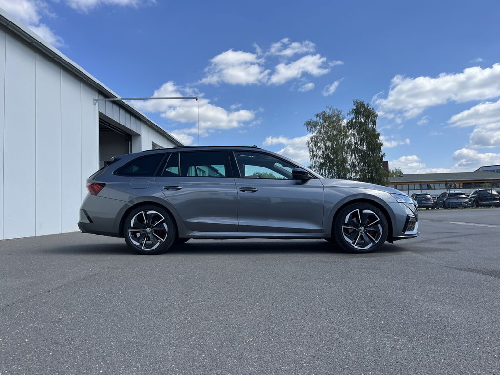 Skoda Octavia Combi 2.0 TDI DSG RS 5