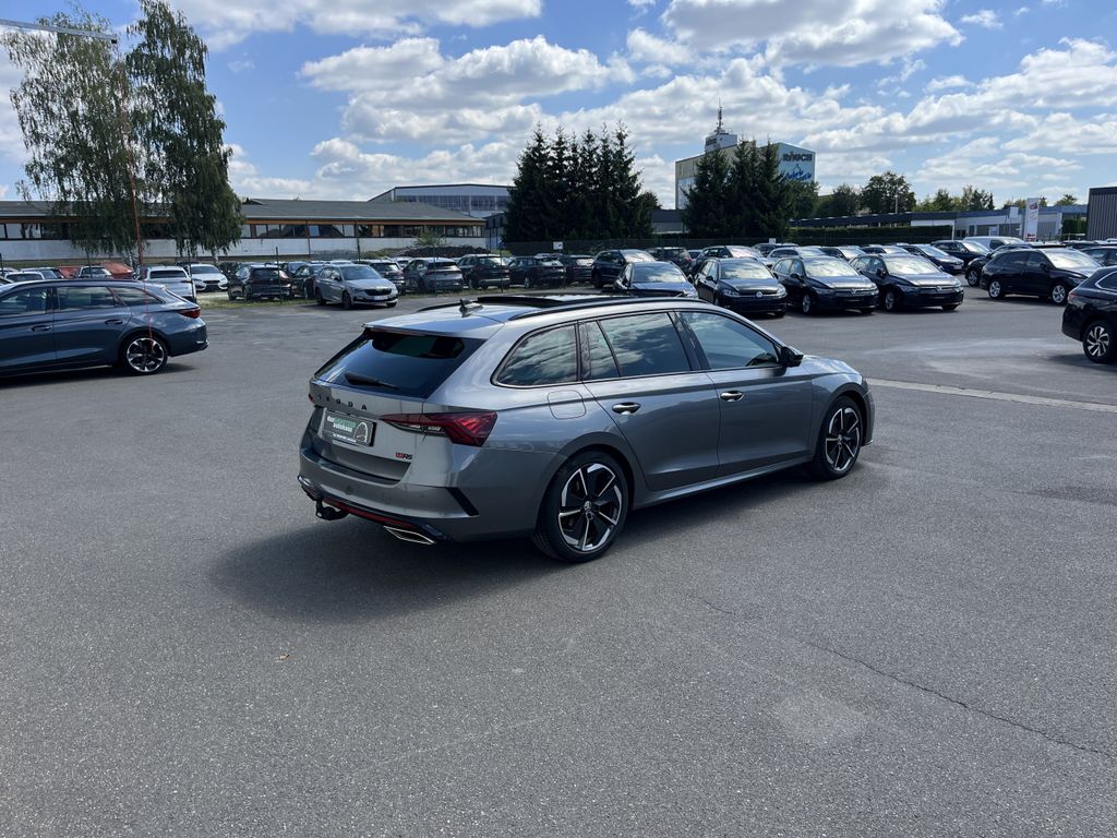 Skoda Octavia Combi 2.0 TDI DSG RS 8