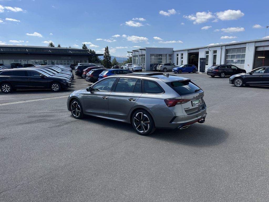Skoda Octavia Combi 2.0 TDI DSG RS 11
