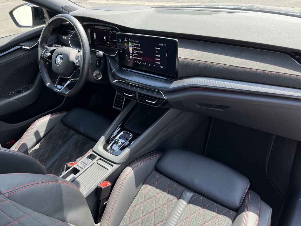 Skoda Octavia Combi 2.0 TDI DSG RS 14
