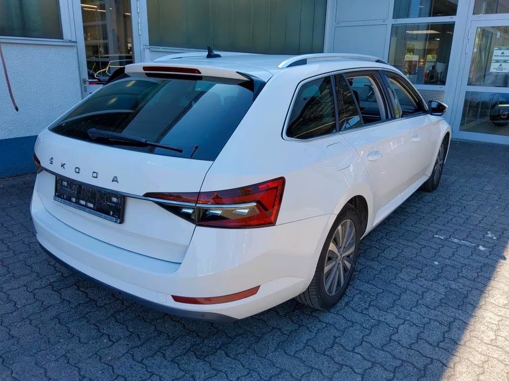 Skoda Superb 1.4 2021 4
