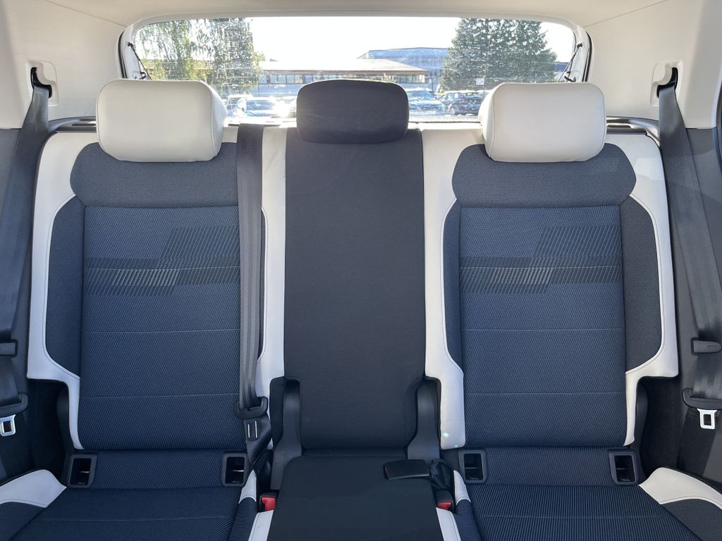 Volkswagen T-Cross 1.5 TSI DSG R-Line 18