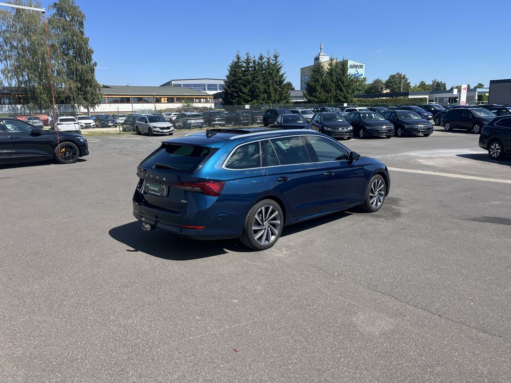 Skoda Octavia Combi 2.0 TDI DSG 4x4 Style 8