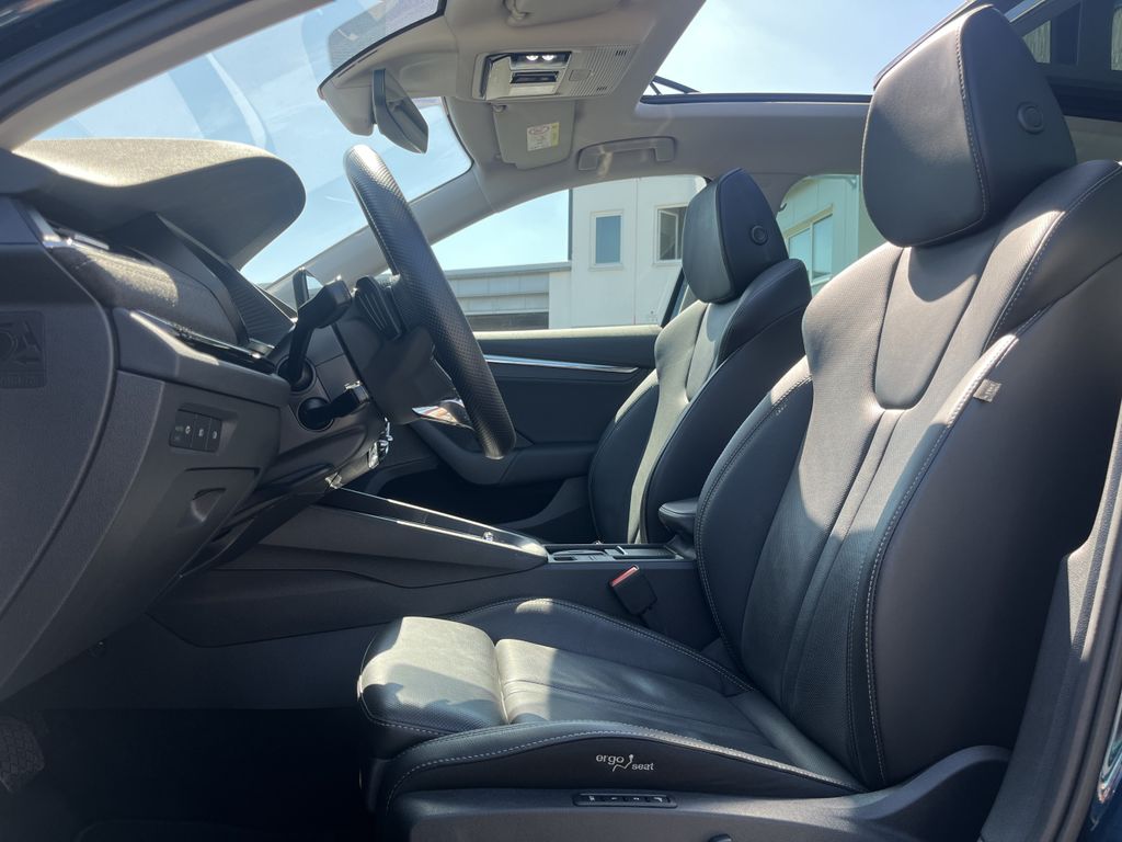 Skoda Octavia Combi 2.0 TDI DSG 4x4 Style 13