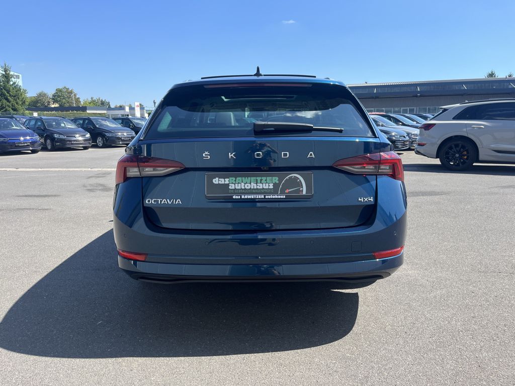 Skoda Octavia Combi 2.0 TDI DSG 4x4 Style 9