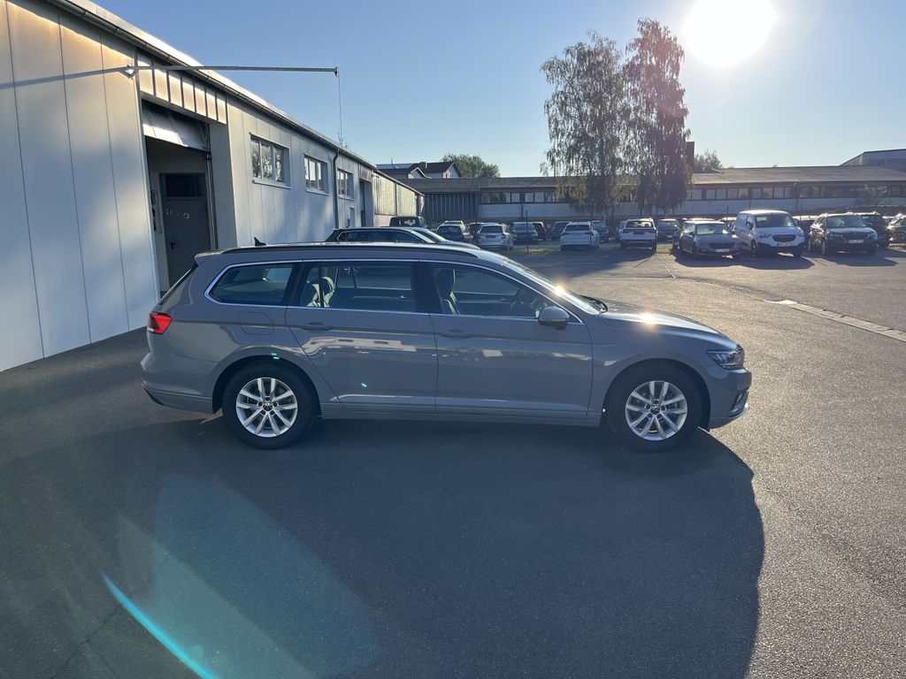 Volkswagen Passat Variant 2.0 TDI DSG Business 6
