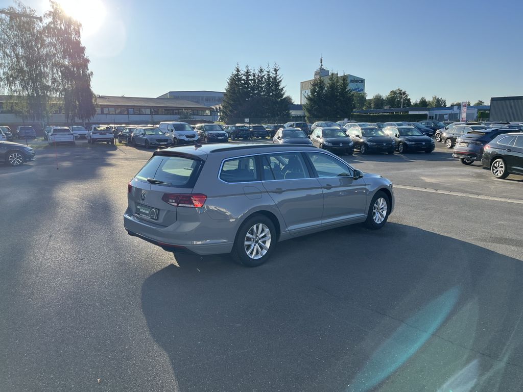 Volkswagen Passat Variant 2.0 TDI DSG Business 8