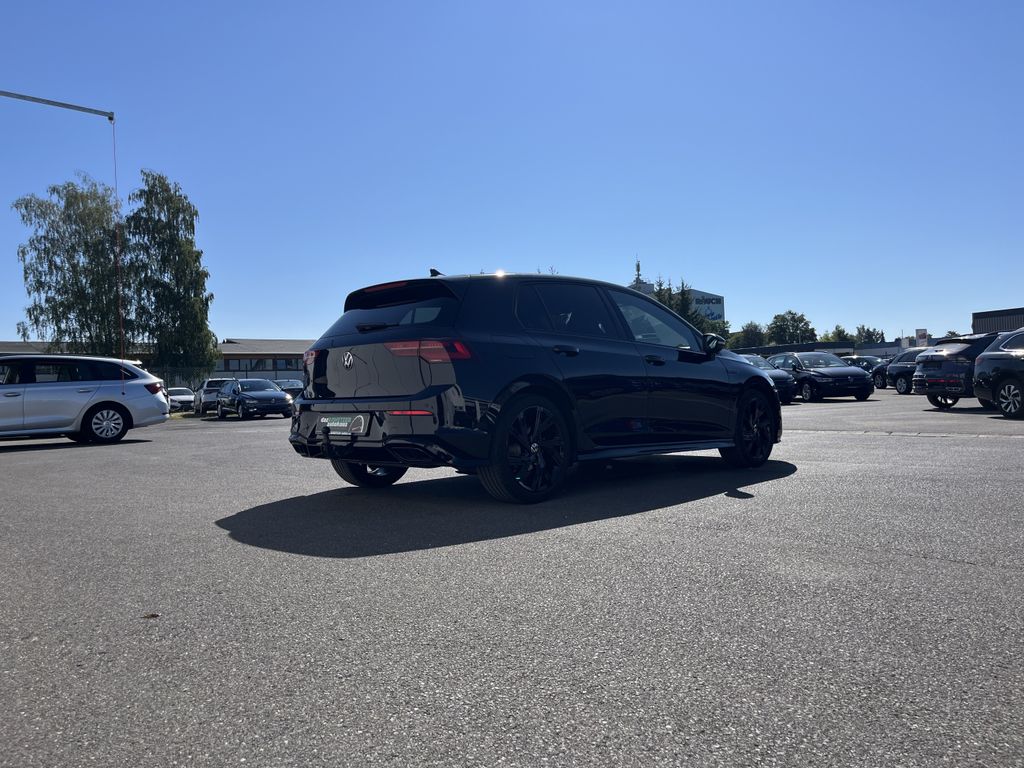 Volkswagen Golf 1.5 TSI DSG R-Line 7