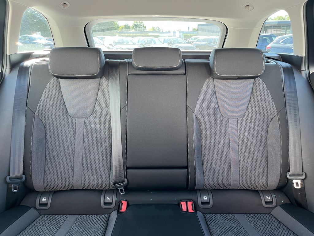 Skoda Octavia Combi 1.5 TSI Clever Blackline 18