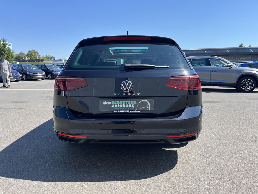 Volkswagen Passat Variant 2.0 TDI DSG Business 8