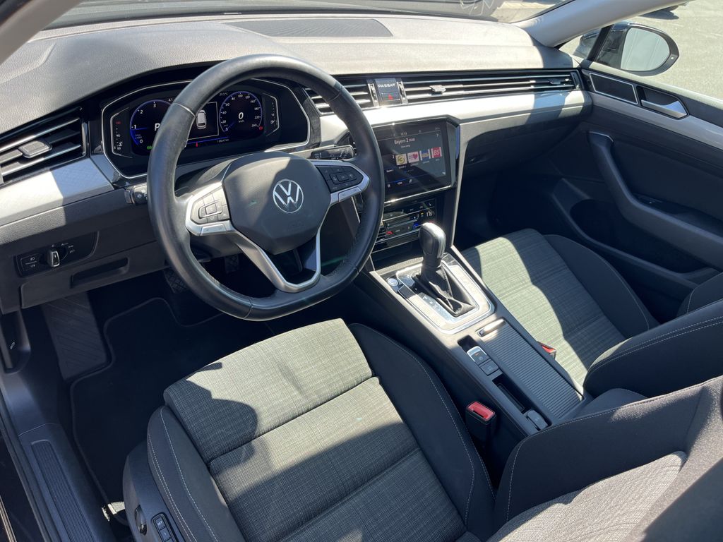 Volkswagen Passat Variant 2.0 TDI DSG Business 9