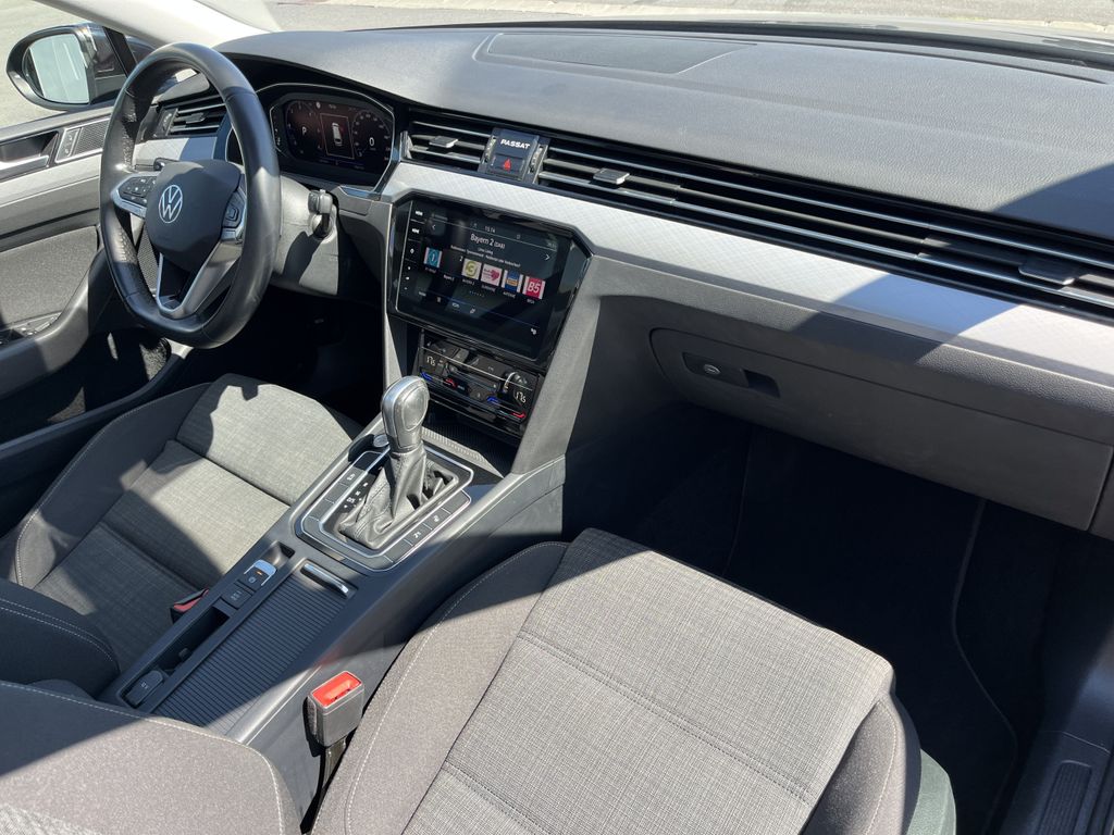 Volkswagen Passat Variant 2.0 TDI DSG Business 11