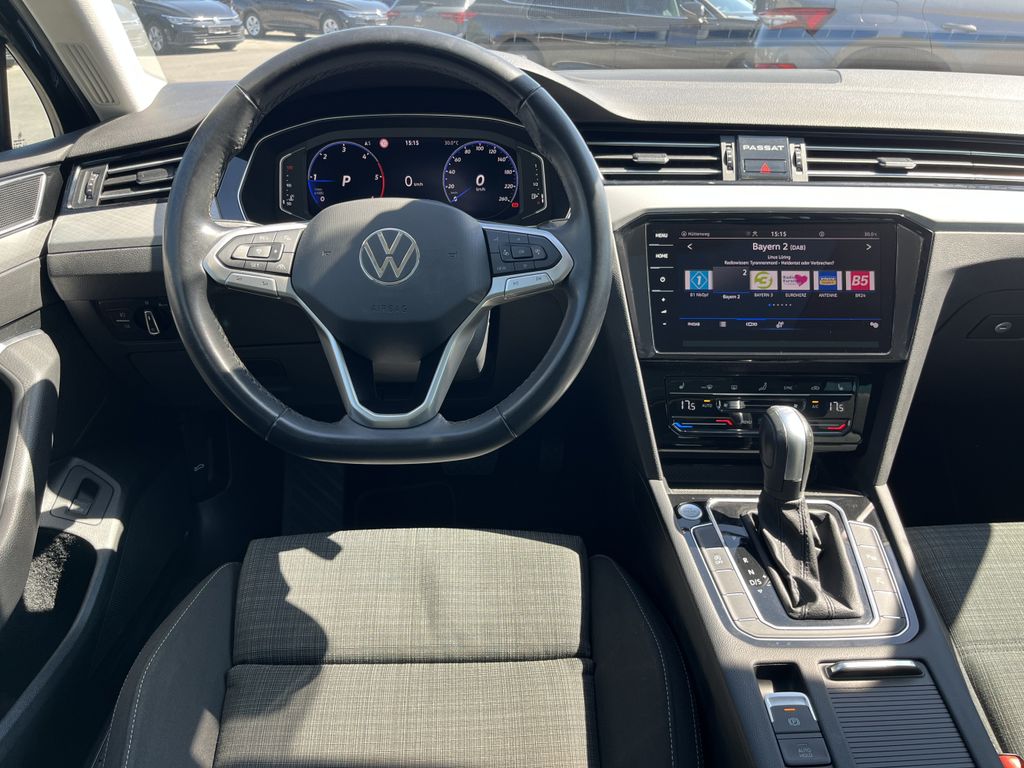 Volkswagen Passat Variant 2.0 TDI DSG Business 13
