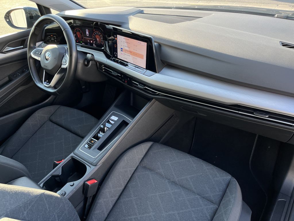 Volkswagen Golf Variant 2.0 TDI DSG Life 14