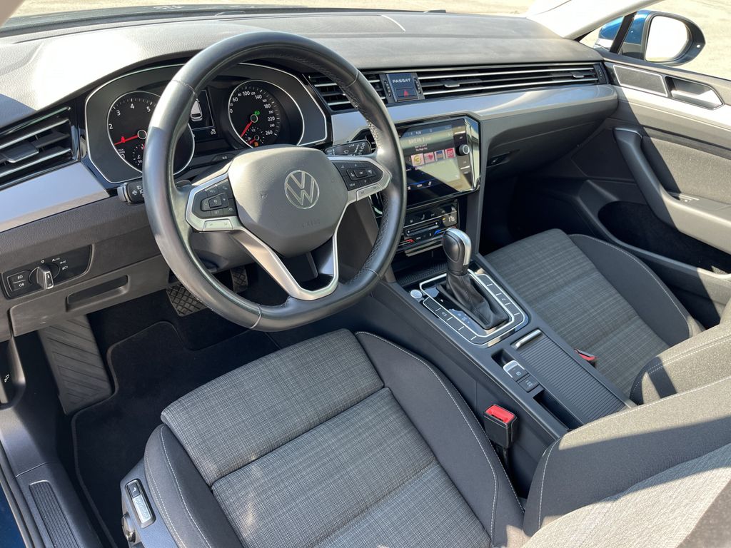 Volkswagen Passat Variant 1.5 TSI DSG Business 12