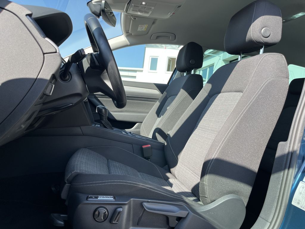 Volkswagen Passat Variant 1.5 TSI DSG Business 13