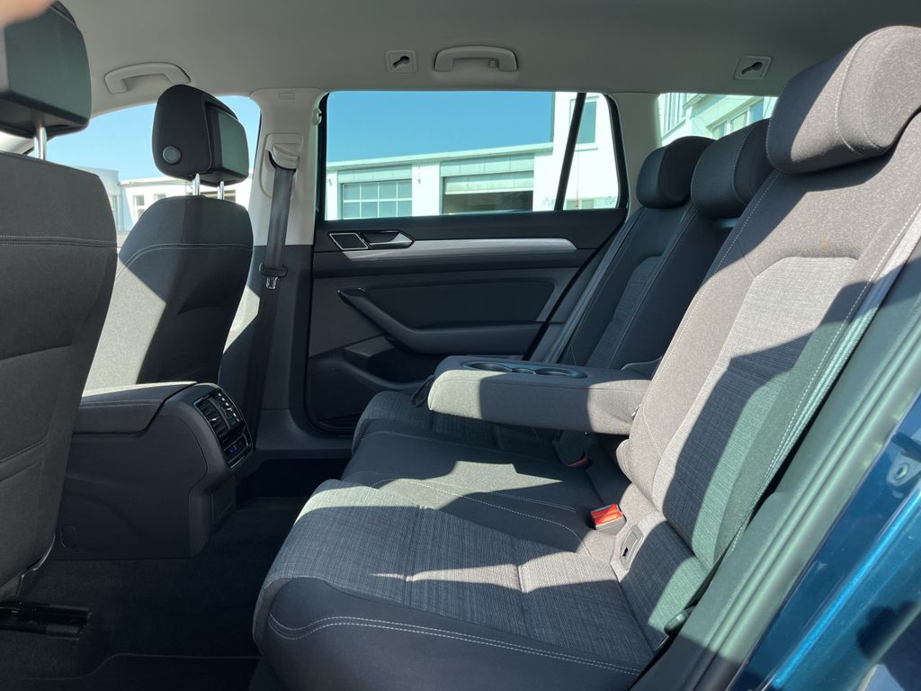 Volkswagen Passat Variant 1.5 TSI DSG Business 17