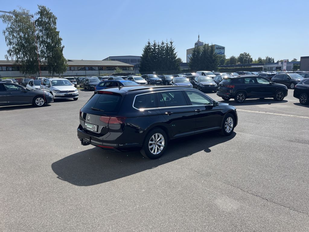Volkswagen Passat Variant 2.0 TDI DSG Business 8