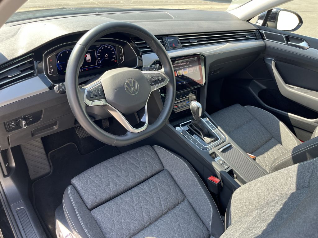 Volkswagen Passat Variant 2.0 TDI DSG Business 12