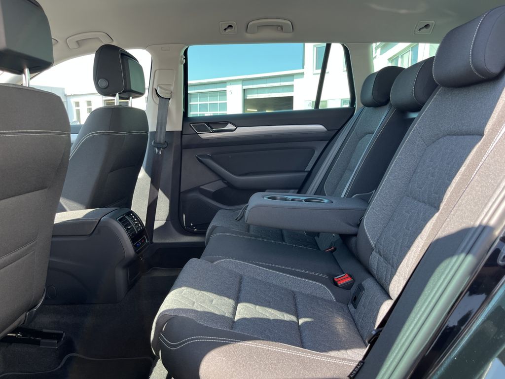 Volkswagen Passat Variant 2.0 TDI DSG Business 17