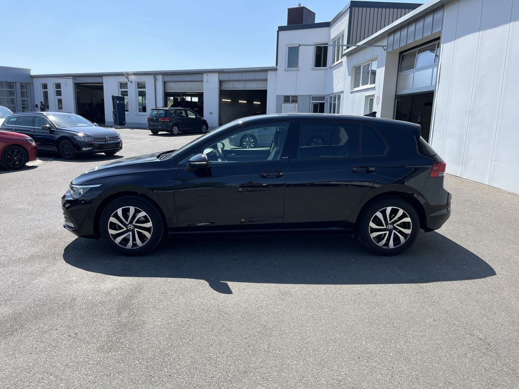 Volkswagen Golf 1.5 TSI Life ACTIVE 3