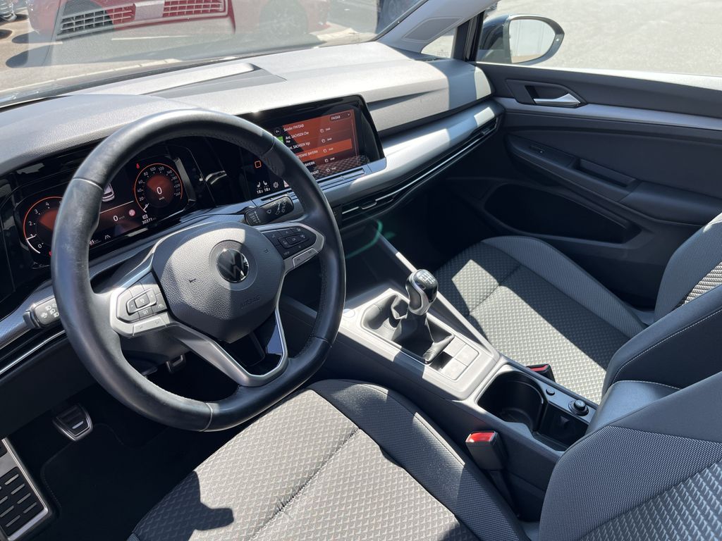 Volkswagen Golf 1.5 TSI Life ACTIVE 11