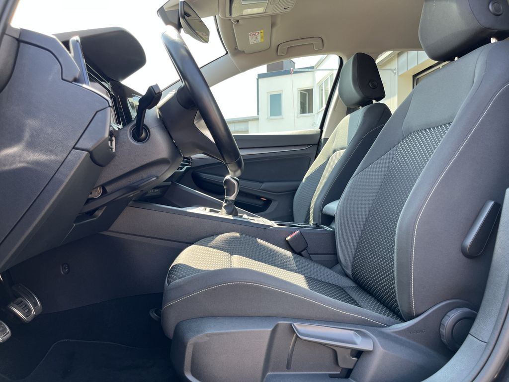 Volkswagen Golf 1.5 TSI Life ACTIVE 12