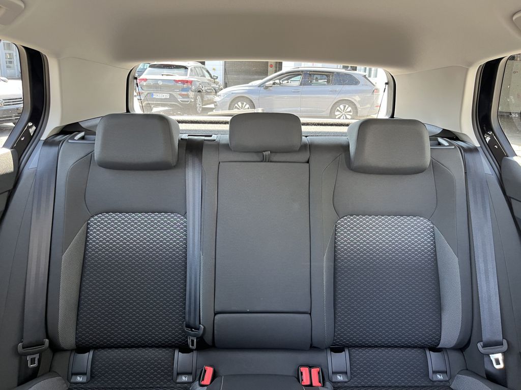 Volkswagen Golf 1.5 TSI Life ACTIVE 17