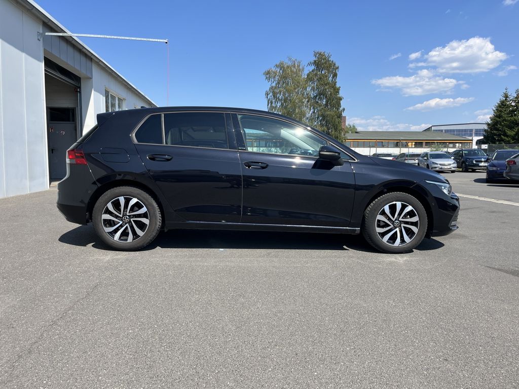 Volkswagen Golf 1.5 TSI Life ACTIVE 5