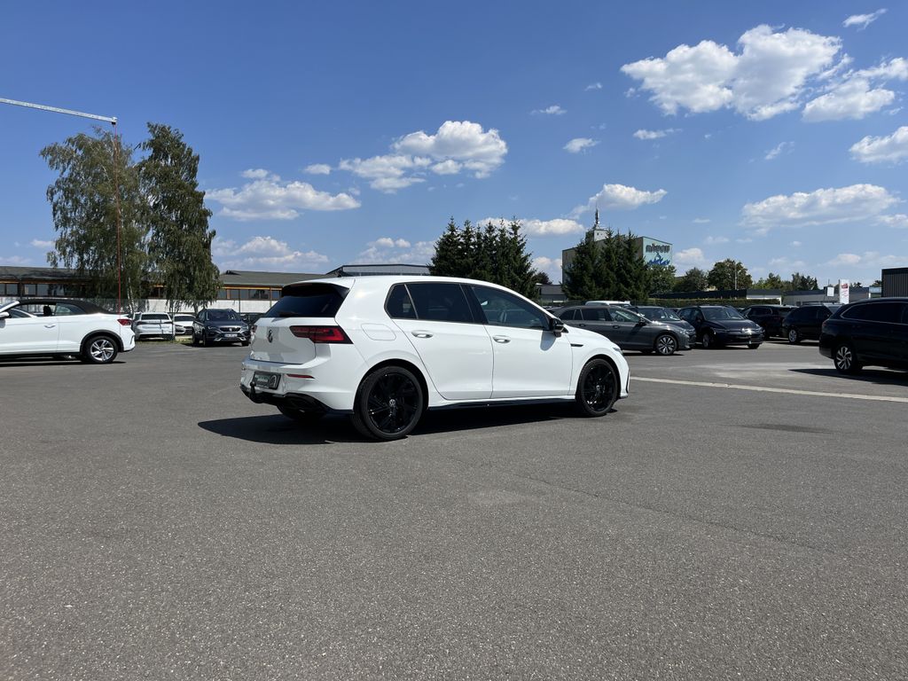 Volkswagen Golf 1.5 TSI DSG R-Line 7