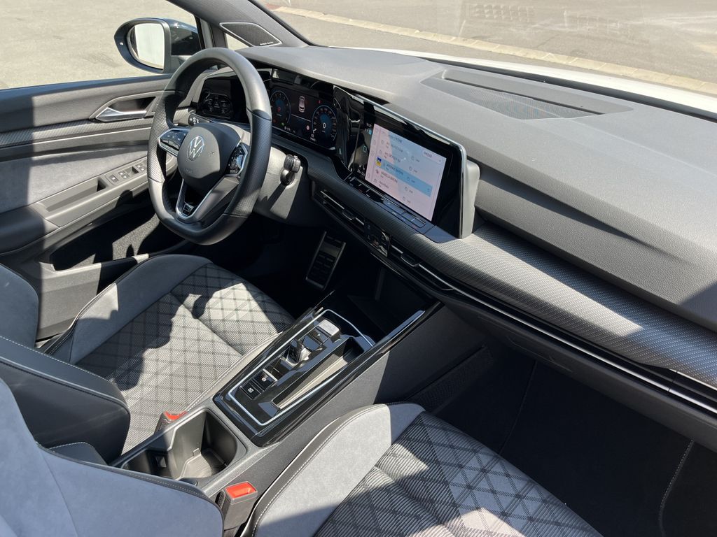 Volkswagen Golf 1.5 TSI DSG R-Line 14