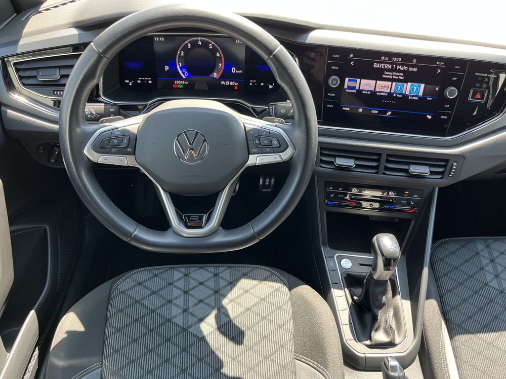 Volkswagen Taigo 1.5 TSI DSG R-Line 16