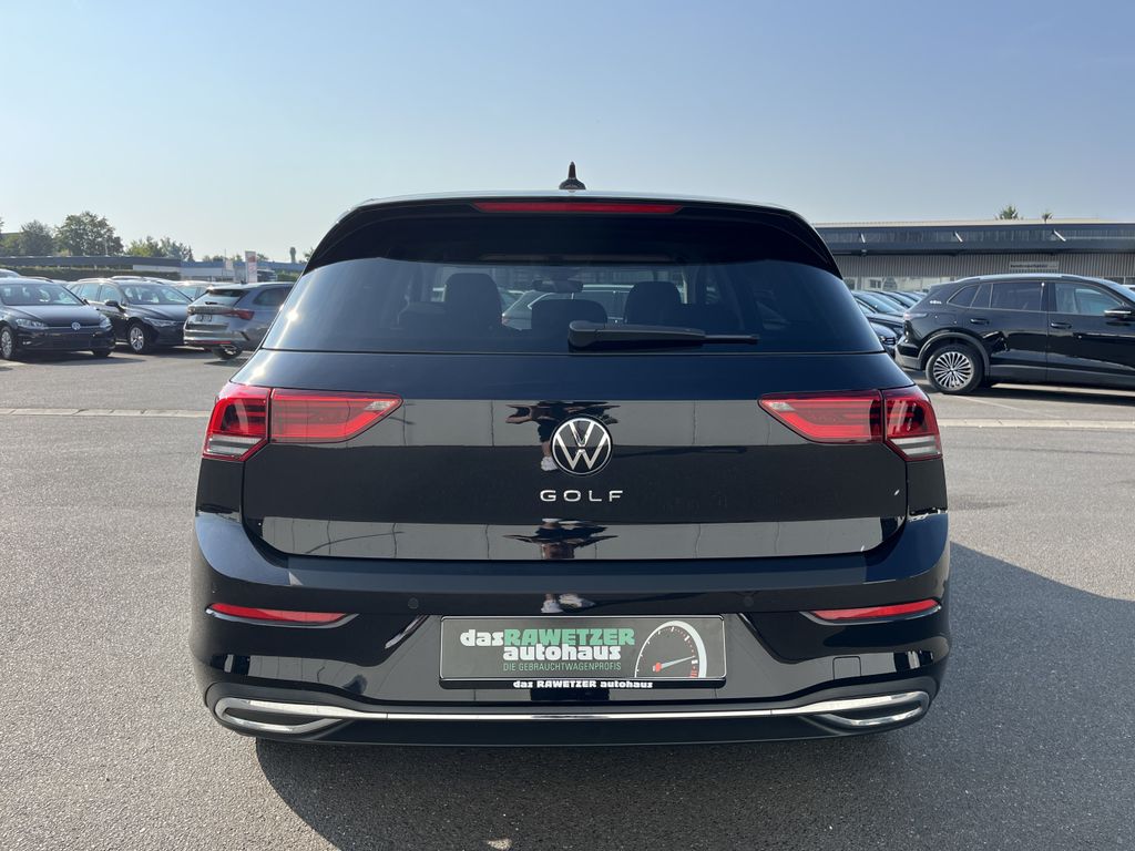 Volkswagen Golf 1.5 TSI Life ACTIVE 9