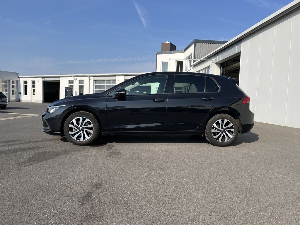 Volkswagen Golf 1.5 TSI Life ACTIVE 2