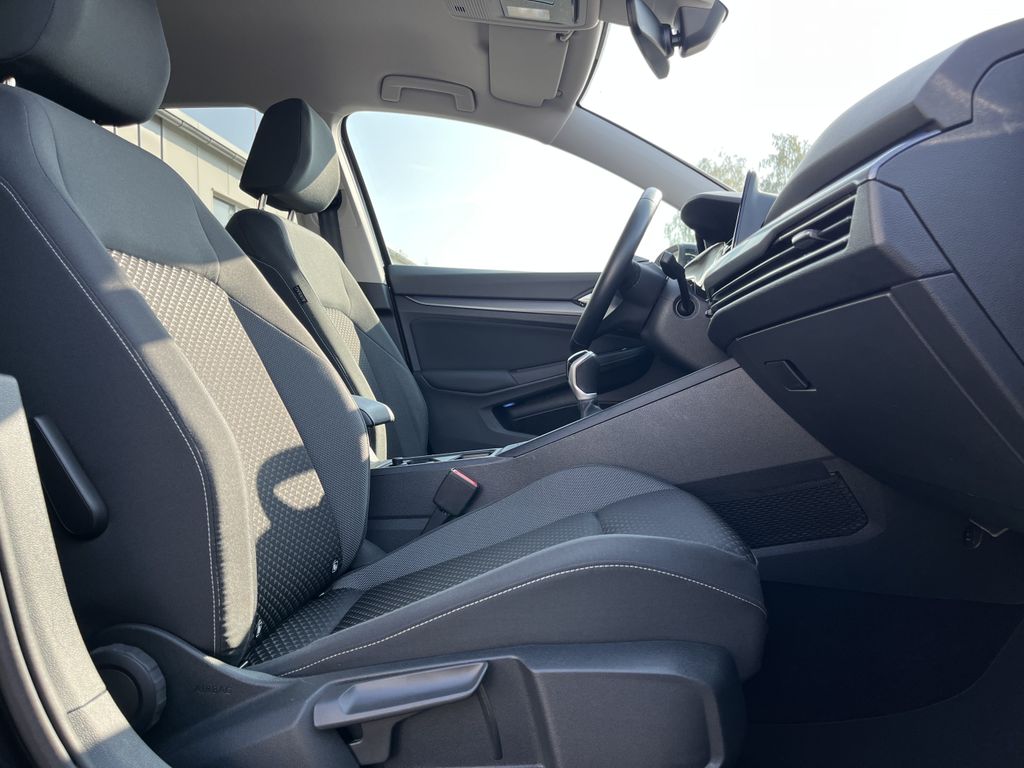 Volkswagen Golf 1.5 TSI Life ACTIVE 15