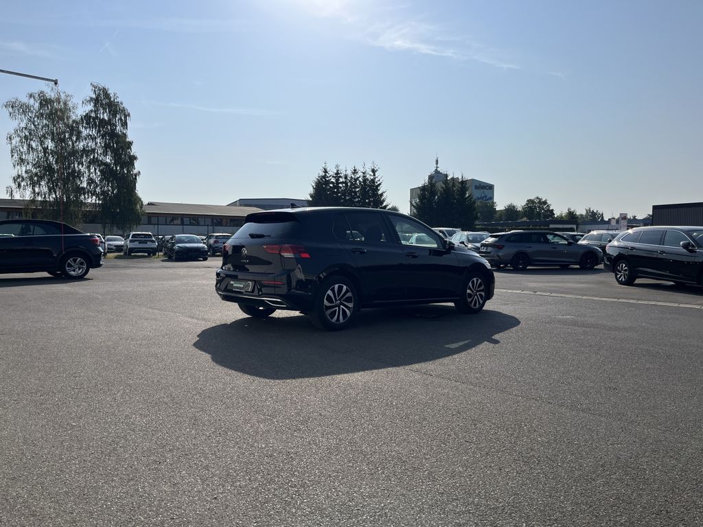 Volkswagen Golf 1.5 TSI Life ACTIVE 7