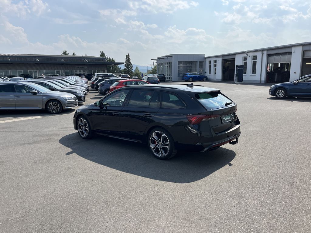 Skoda Octavia Combi 2.0 TSI DSG RS 11