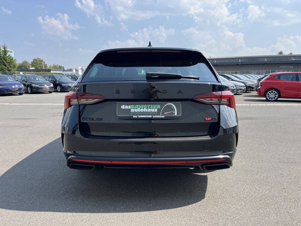 Skoda Octavia Combi 2.0 TSI DSG RS 9