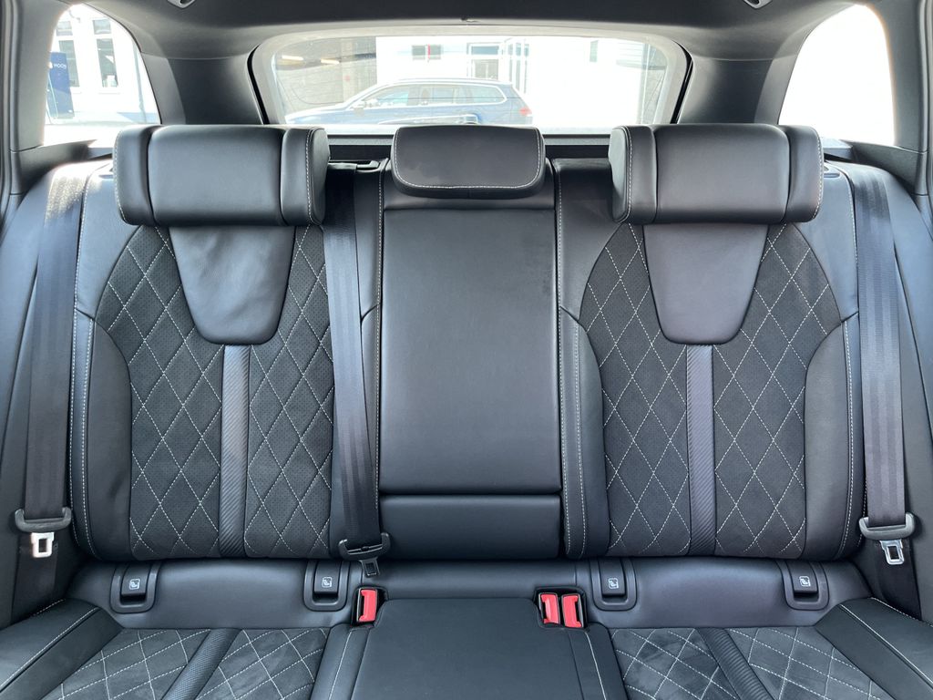 Skoda Octavia Combi 2.0 TSI DSG RS 18