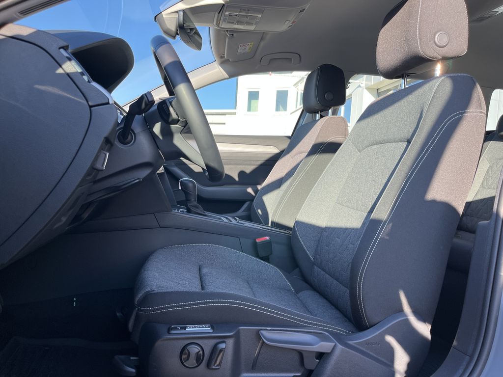 Volkswagen Passat Variant 2.0 TDI DSG Business 13