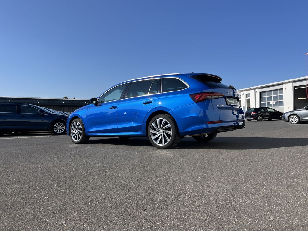 Skoda Octavia Combi 2.0 TDI DSG 4x4 Style 10