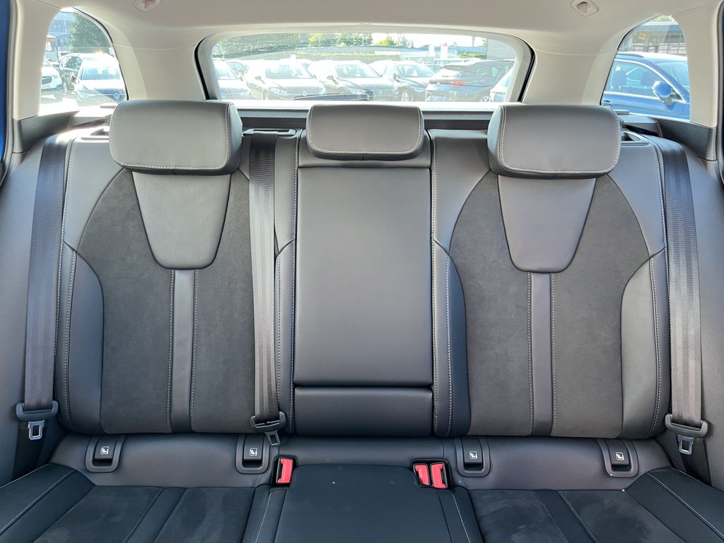 Skoda Octavia Combi 2.0 TDI DSG 4x4 Style 18