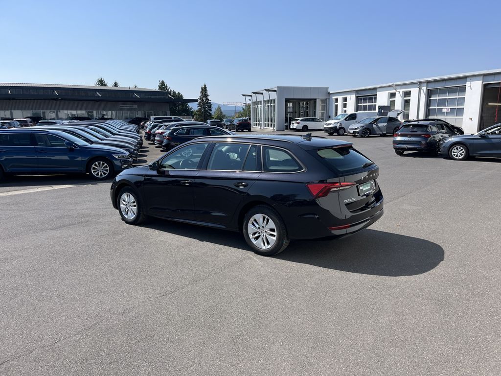 Skoda Octavia Combi 2.0 TDI DSG Ambition 11