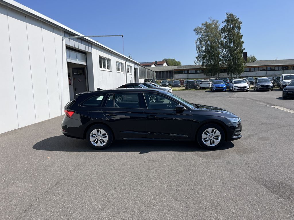 Skoda Octavia Combi 2.0 TDI DSG Ambition 6