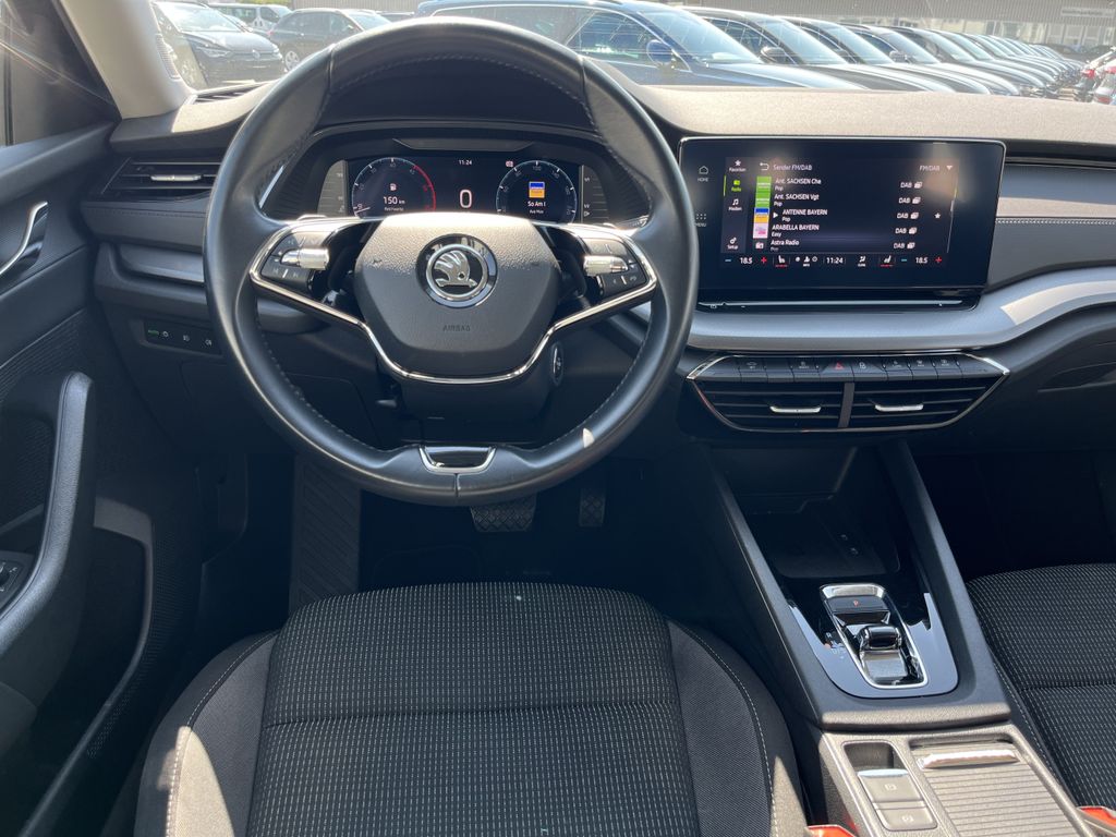 Skoda Octavia Combi 2.0 TDI DSG Ambition 16