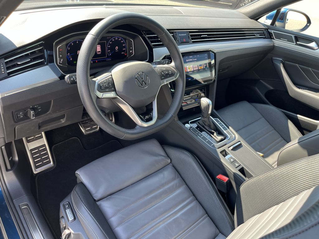 Volkswagen Passat Variant Variant 2.0 TSI DSG R-Line 1,99 F 12
