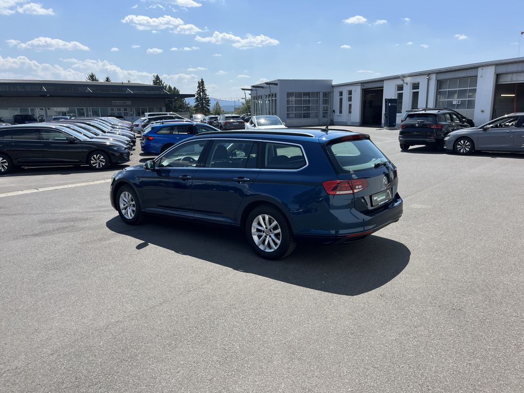 Volkswagen Passat Variant 2.0 TDI DSG Business 11