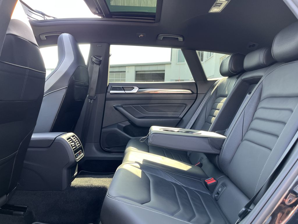 Volkswagen Arteon 2.0 TSI DSG Shooting Brake R-Line 17