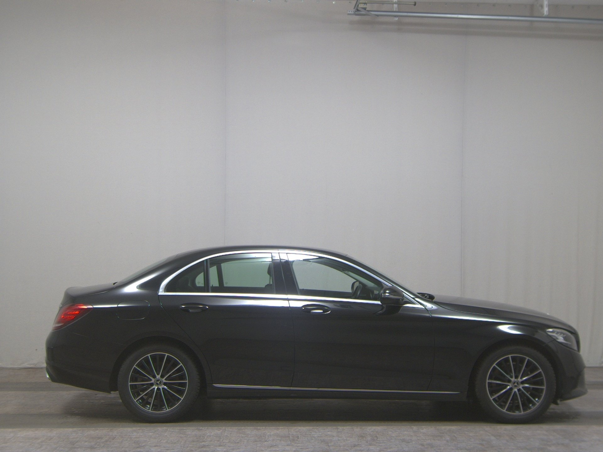 Mercedes-Benz C 300 Avantgarde LED Shz Tempomat