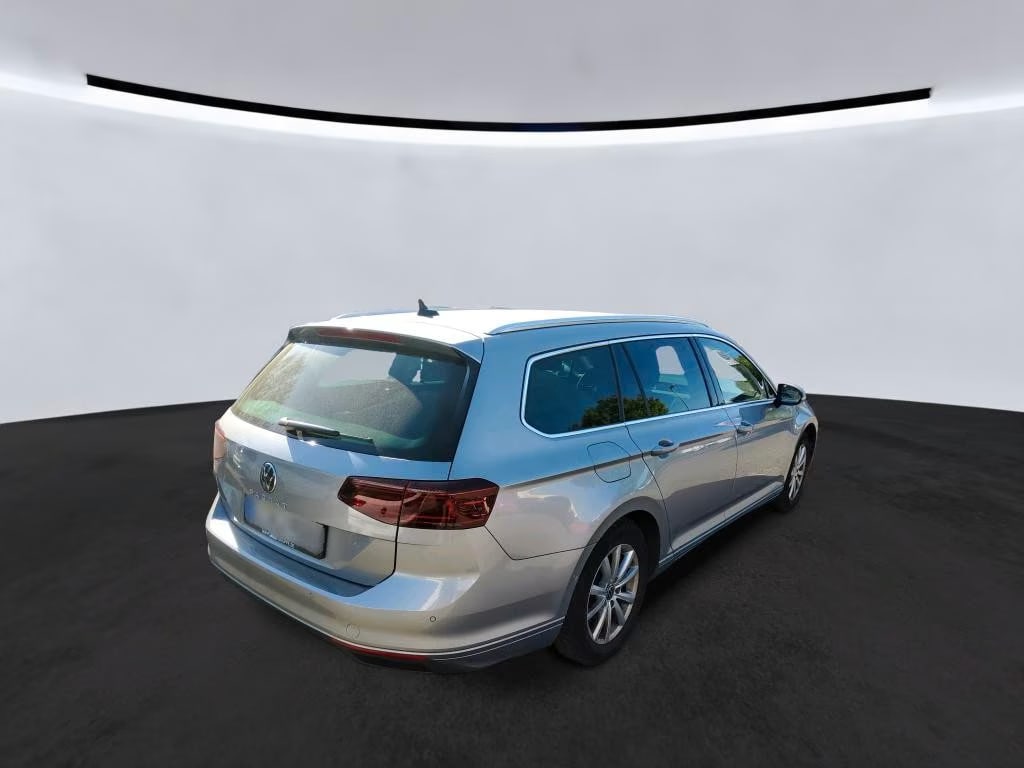 Volkswagen Passat Variant 2.0 2022 4